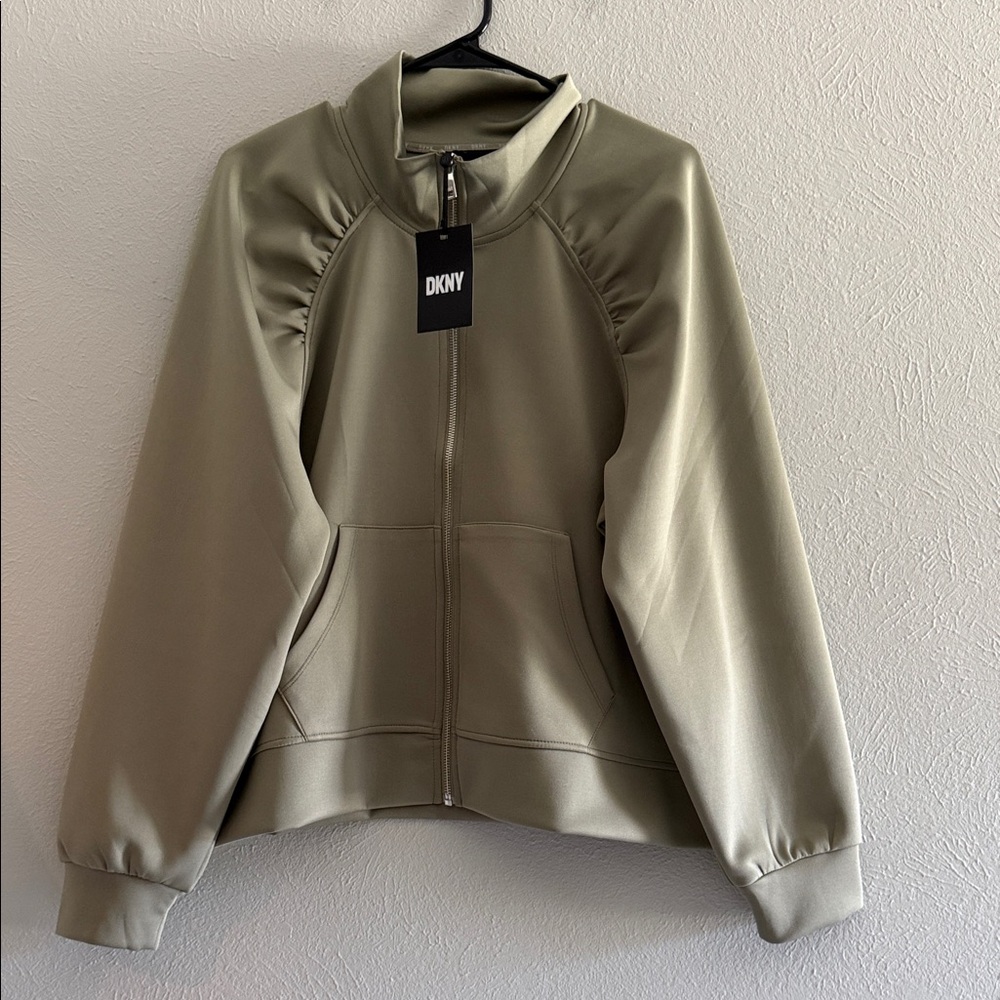 DKNY Women's Sage Bomber Jacket.     PTP 23”. Length 26”